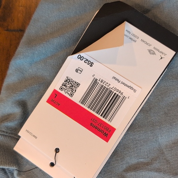 Jordan (Her)itage Graphic T-shirt - Picture 6 of 8